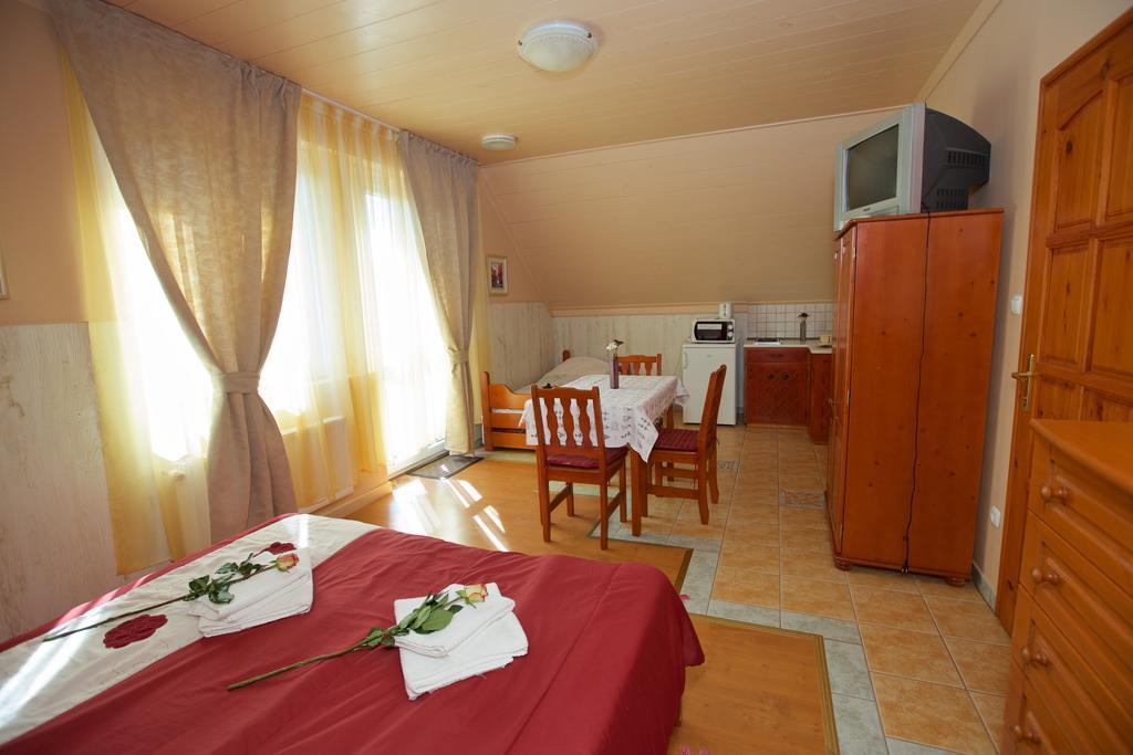 Royal Apartman Hajdúszoboszló Εξωτερικό φωτογραφία